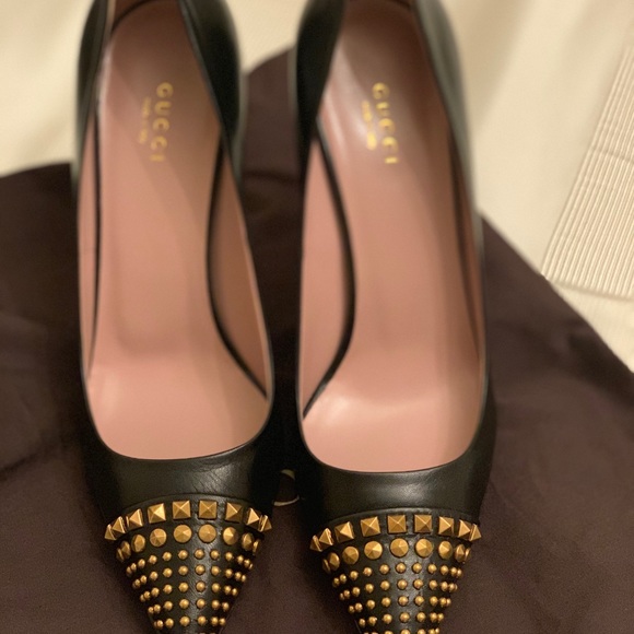 Authentic Gucci pumps - Picture 2 of 5